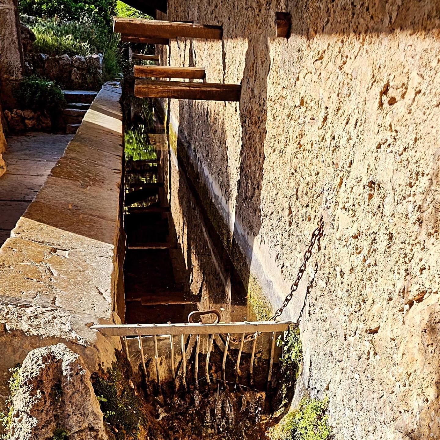 Au Coeur Du Village Provencal Tourtour Exterior photo